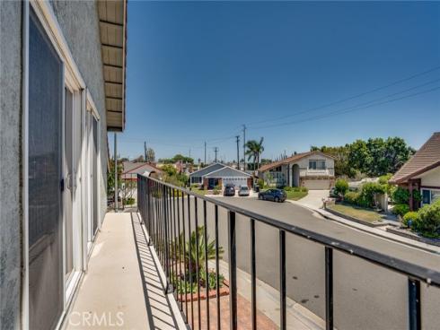 5461 Saint Mary's Cir , Westminster, CA