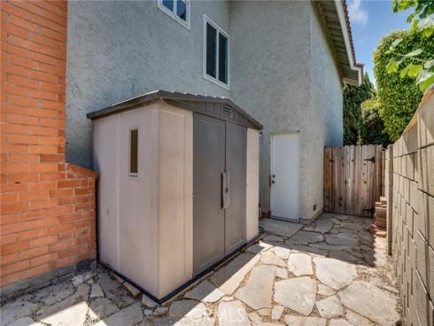 5461 Saint Mary's Cir , Westminster, CA