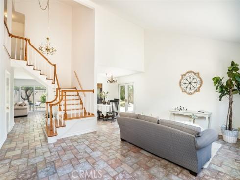 5461 Saint Mary's Cir , Westminster, CA