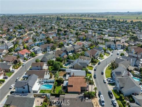 5302  Bryant   Circle, Westminster, CA