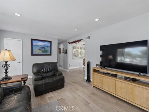 5072 Cumberland Avenue, Westminster, CA