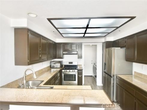 8894 Grandville CI35 Circle, Westminster, CA