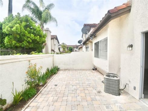 8894 Grandville CI35 Circle, Westminster, CA