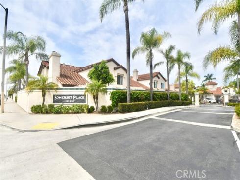 8894 Grandville CI35 Circle, Westminster, CA