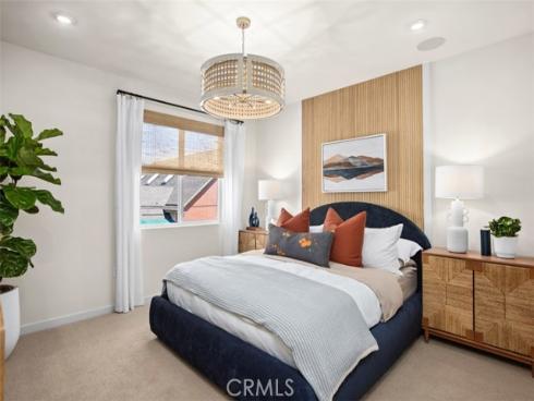 7002  Solara  , Westminster, CA