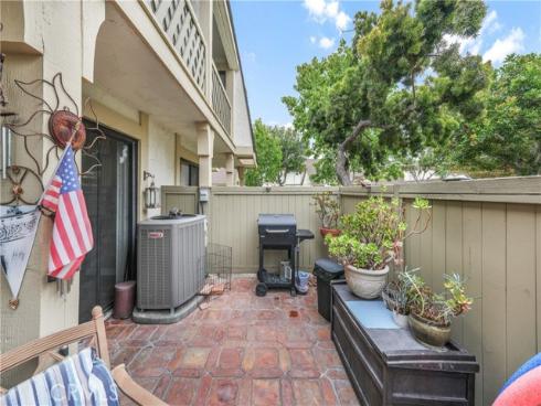 15110 Henley 51 Drive, Westminster, CA