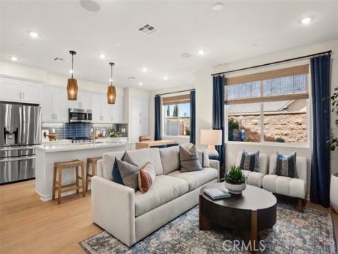 7015 Solara , Westminster, CA