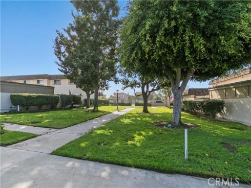 13966  Chelmsford   Walk, Westminster, CA