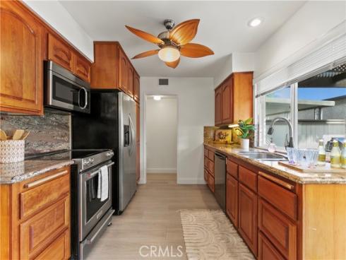 13966  Chelmsford   Walk, Westminster, CA