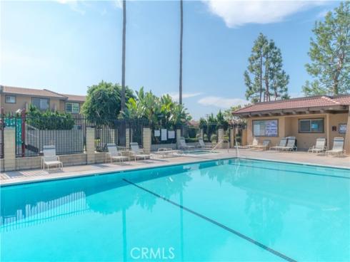 14892 Valencia Plaza, Westminster, CA