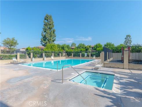 14892 Valencia Plaza, Westminster, CA