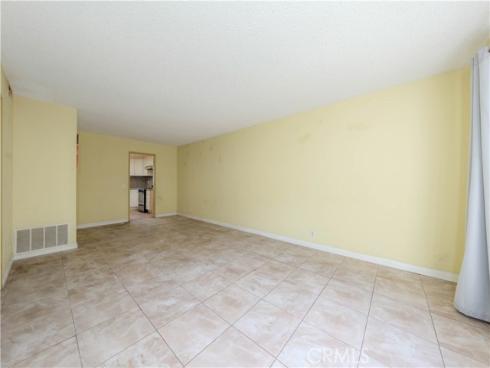 14892 Valencia Plaza, Westminster, CA