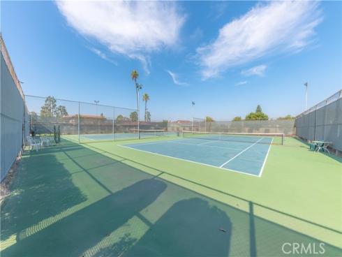 14892 Valencia Plaza, Westminster, CA