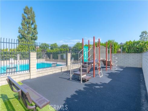 14892 Valencia Plaza, Westminster, CA