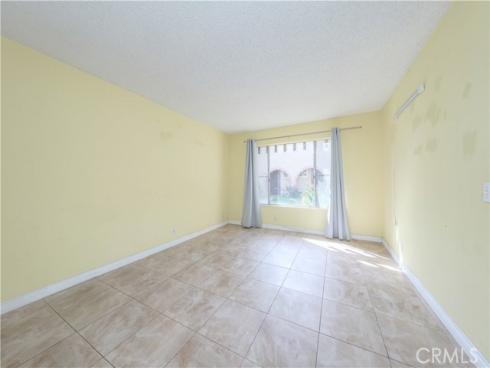 14892 Valencia Plaza, Westminster, CA