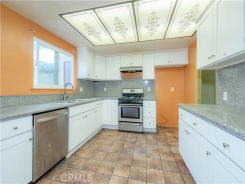 14892 Valencia Plaza, Westminster, CA