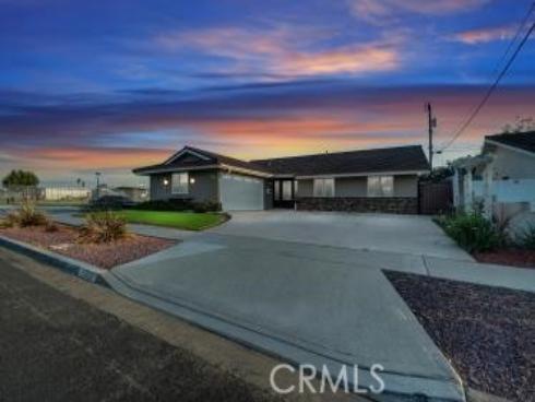 5362 Vallecito Avenue