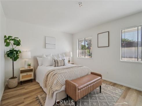 5566  Aldershot  , Westminster, CA