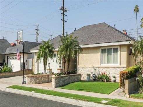 8671  Bermuda   Avenue, Westminster, CA