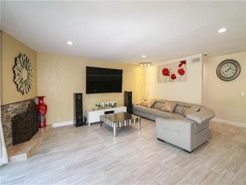 8671  Bermuda   Avenue, Westminster, CA