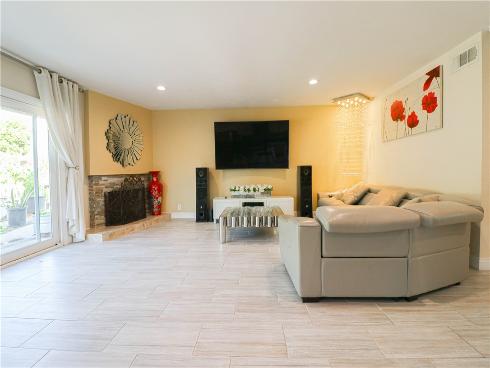 8671  Bermuda   Avenue, Westminster, CA