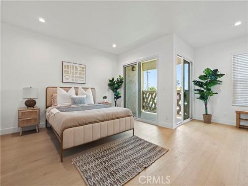 15065  Henley  1  Drive, Westminster, CA