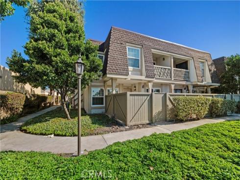 15065  Henley  1  Drive, Westminster, CA