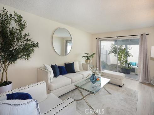 15289 Cadiz , Westminster, CA