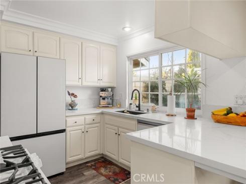 5006 Hampton Court, Westminster, CA