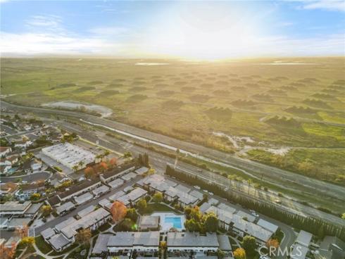 5006 Hampton Court, Westminster, CA