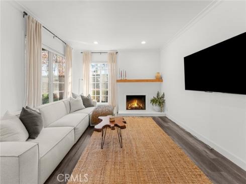 5006 Hampton Court, Westminster, CA