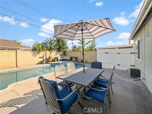 15942 Topaz , Westminster, CA