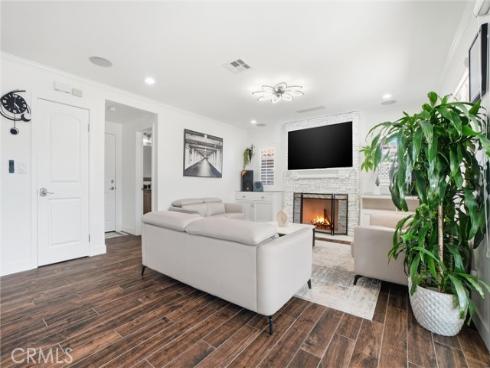 5382 Laverne , Westminster, CA