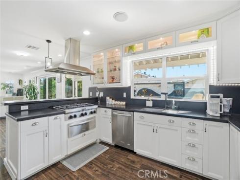 5382 Laverne , Westminster, CA