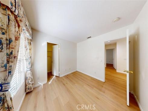 19  Sorbonne  , Westminster, CA