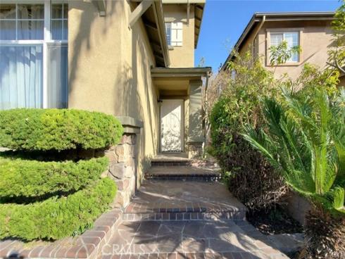 19  Sorbonne  , Westminster, CA
