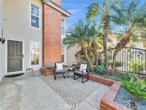 5213  Piccadilly   Circle, Westminster, CA