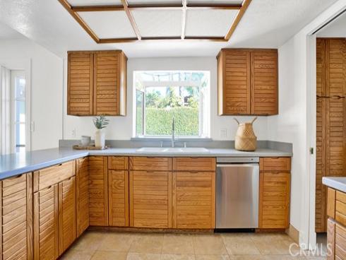 5011  Cambridge  , Westminster, CA