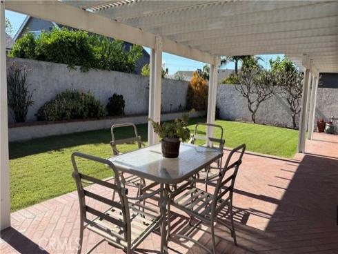 16181  Huxley  , Westminster, CA