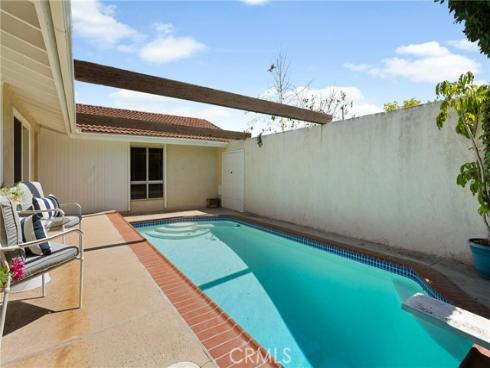 5642 Meinhardt , Westminster, CA