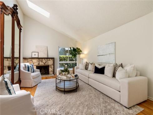 5642 Meinhardt , Westminster, CA