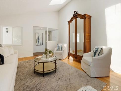 5642 Meinhardt , Westminster, CA