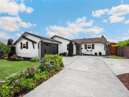13792 Willow Lane, Westminster, CA