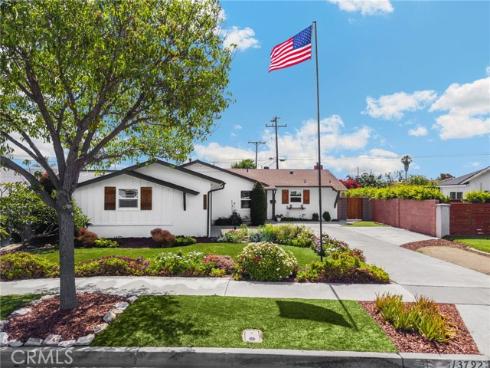 13792 Willow Lane, Westminster, CA