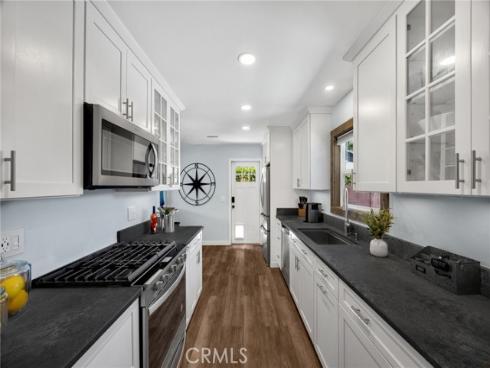 13792 Willow Lane, Westminster, CA