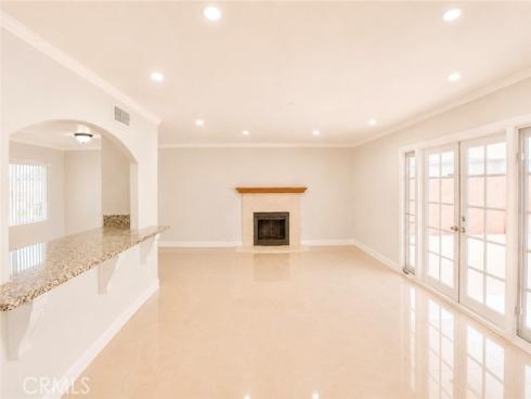 9440 Mcfadden , Westminster, CA
