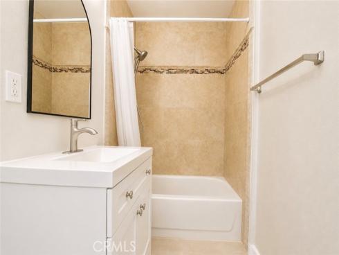 9440 Mcfadden , Westminster, CA