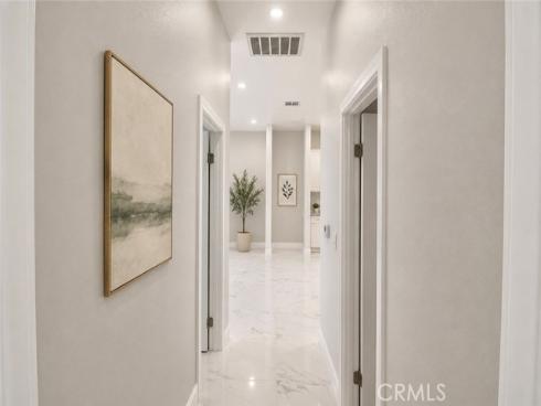 9440 Mcfadden , Westminster, CA