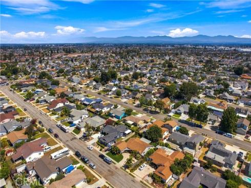 6222 Chickasaw Dr , Westminster, CA