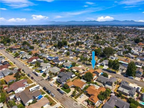 6222 Chickasaw Dr , Westminster, CA